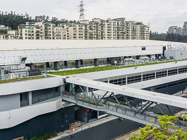 Green roof for heat gain mitigation