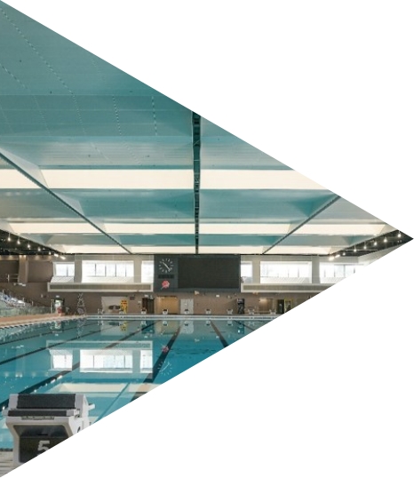 採用建築署《長者友善設計指引》，將無障礙設施全面融入於建築設計至景觀細節中。