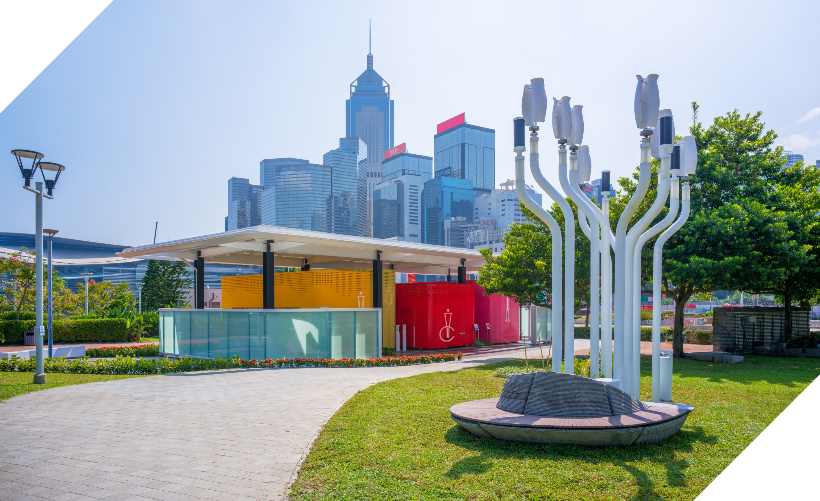 寵物公園衛生設施重新定義城市可持續發展。透過可持續設計與再生能源系統，能減少約60%隱含碳排放，以及70%營運碳排放。