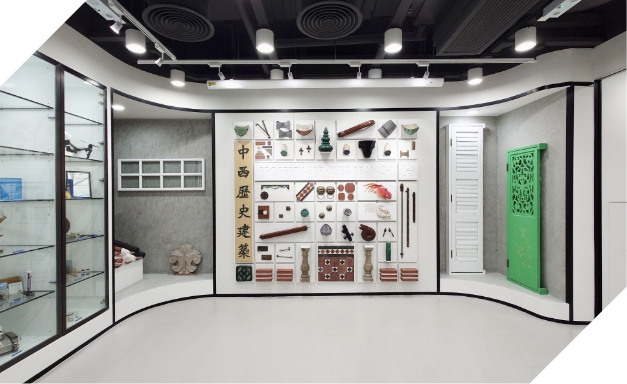 建業中心FUNCentre的文物展示牆