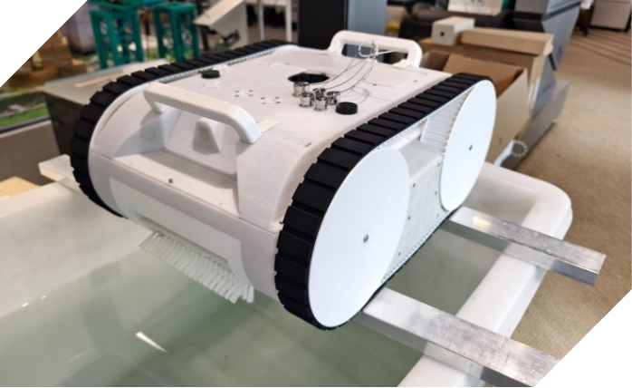 水缸清洗機械人