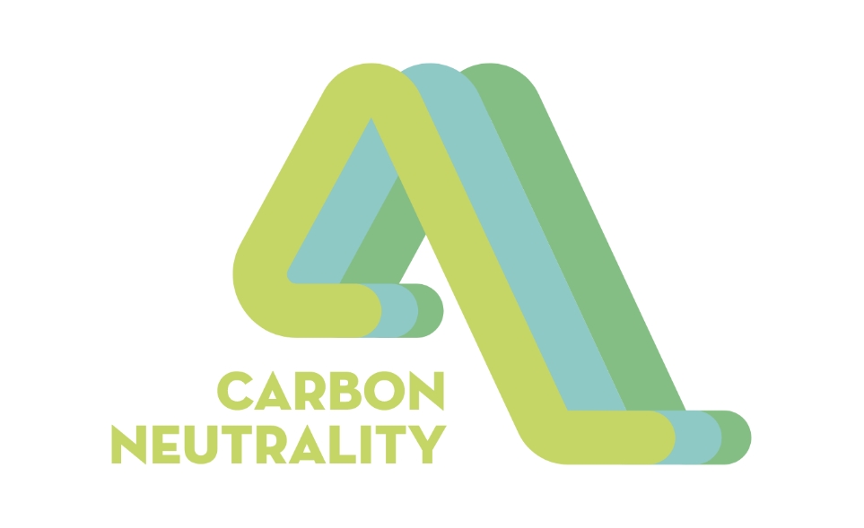 發布《碳中和實踐策略性框架》和訂立「三加」策略，以促進香港建築環境低碳轉型。為此本署舉辦內部培訓，並於「國際環保博覽2024」與持份者分享和交流。