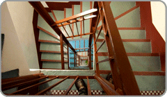 Servant staircase (妹仔樓梯)