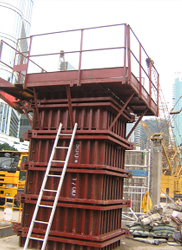 Use of metal column formwork