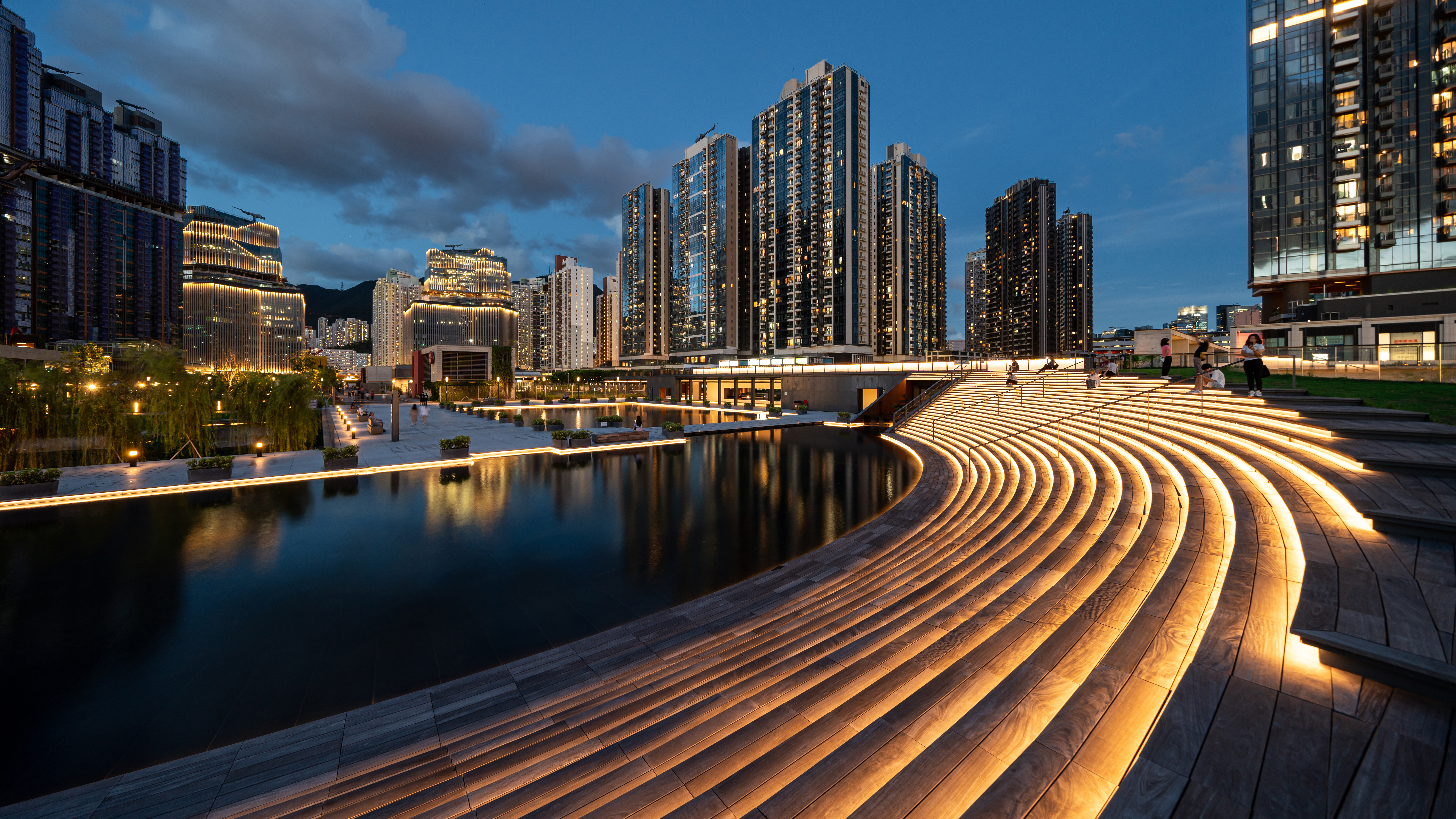 梯台休憩空间的夜景