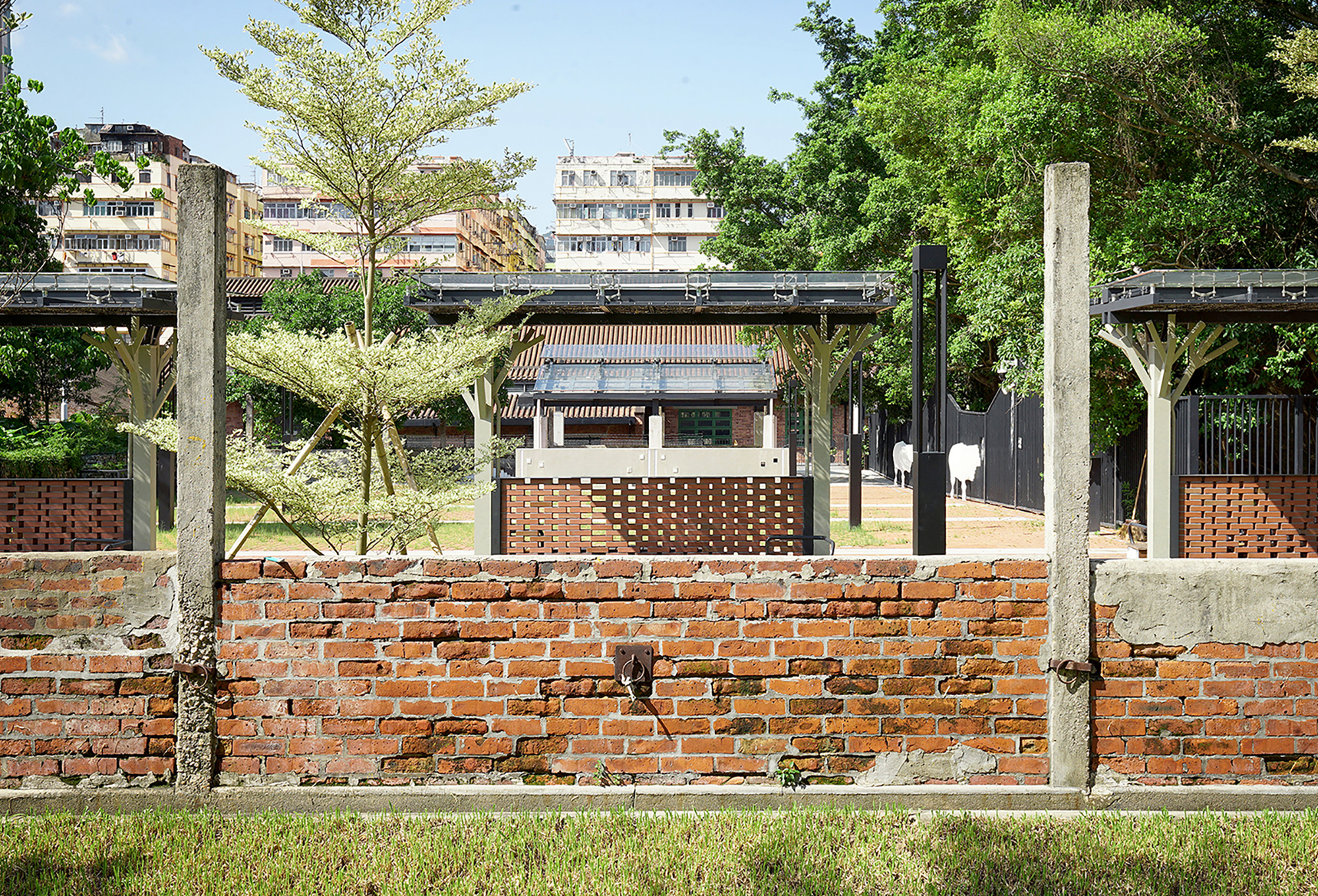 牲口棚牆垣遺跡