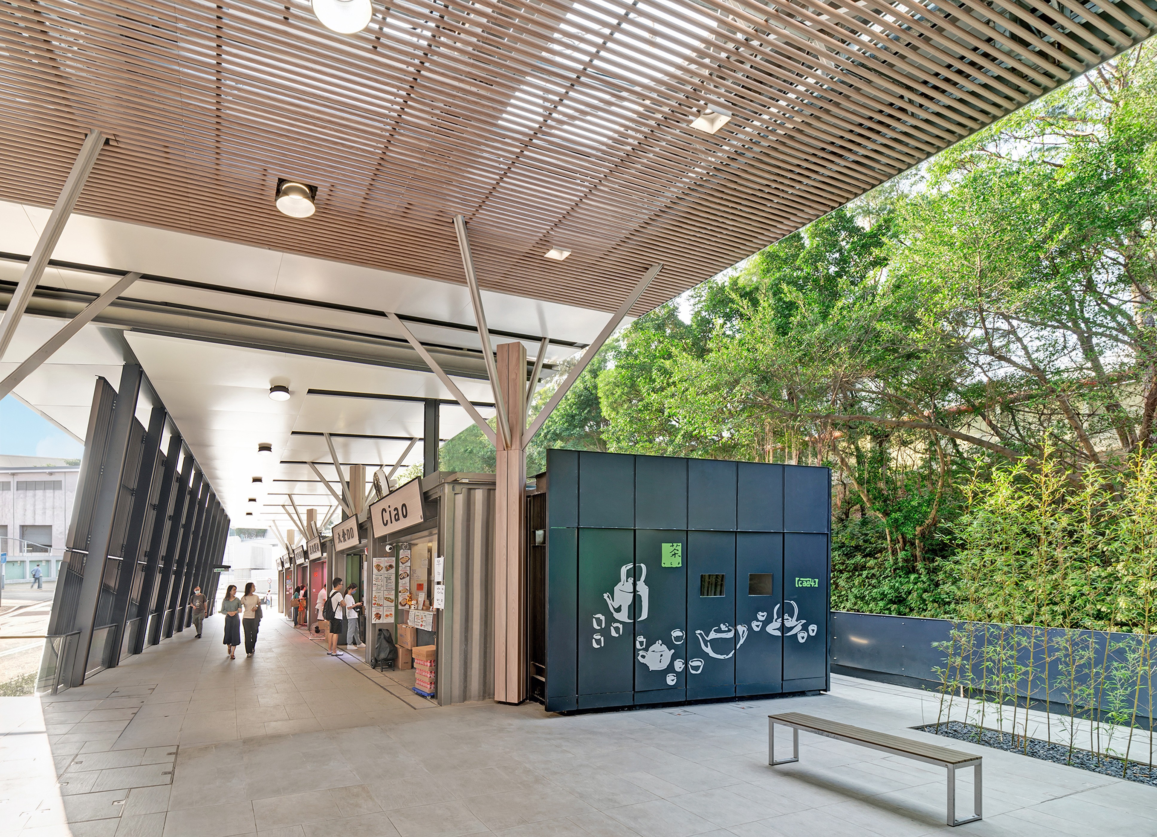 室內大型街市攤檔及中央通道