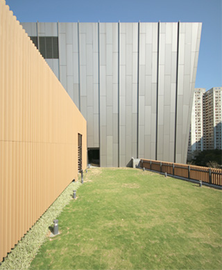 Greening on the roof of 3/F